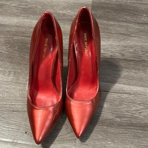 Shoe Republic LA Pumps (plum)